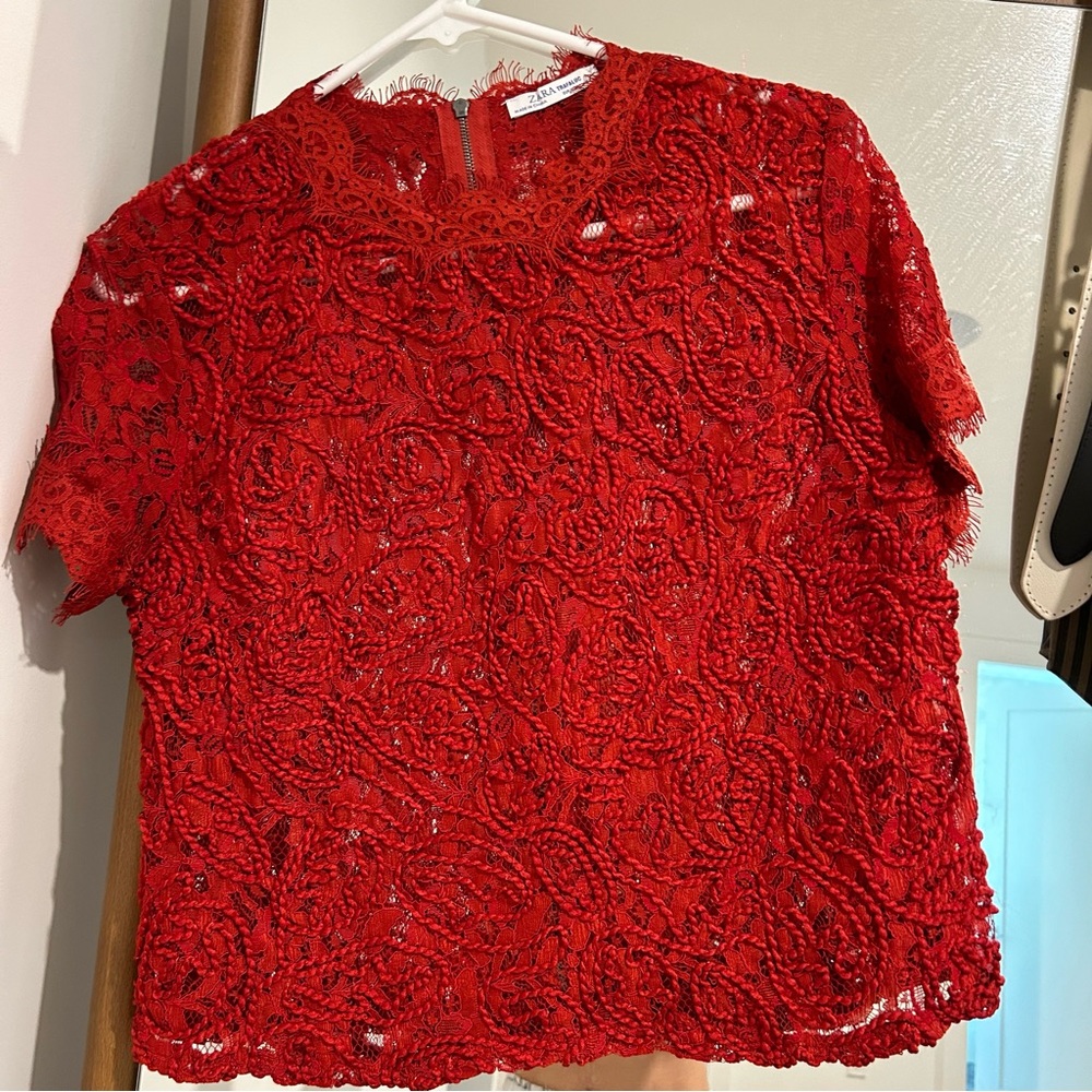 Zara size Small red top